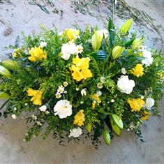 tribute spray white&amp;yellow